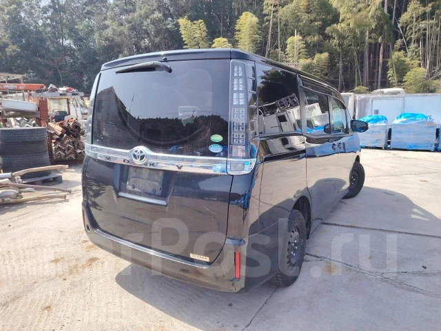 Toyota Voxy. ZRR75G, 2ZRFAE ����