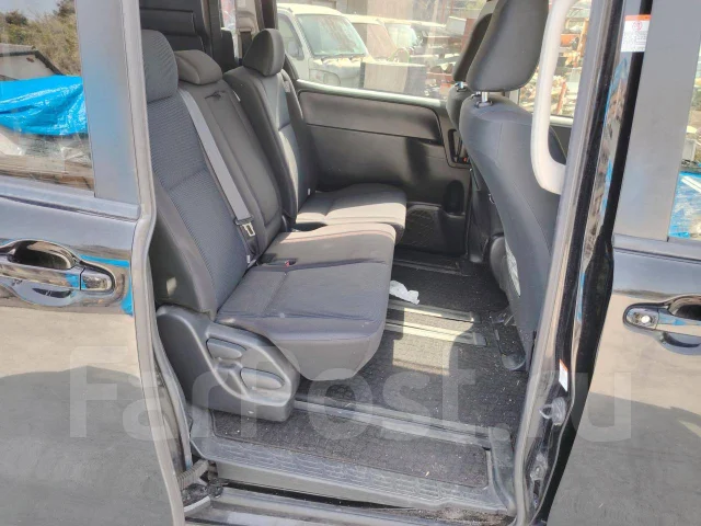 Toyota Voxy. ZRR75G, 2ZRFAE ����