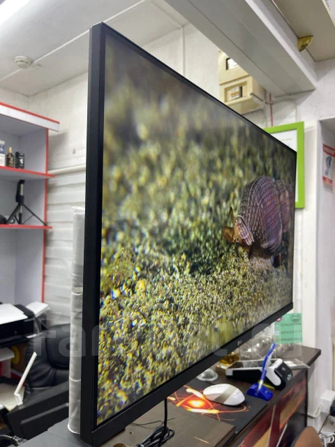 LG. 31.5", ���������� �� (LCD, LED, QLED) ����
