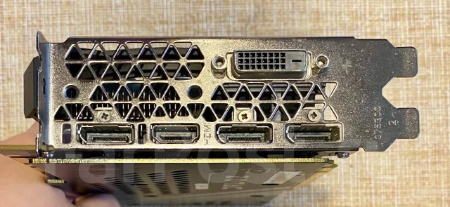 GeForce GTX 1080 Ti ����