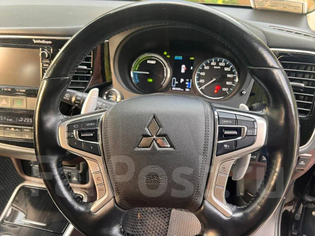 Mitsubishi Outlander. 4wd, 2.0 (118��.�.), ������, 82 497����. �� ����