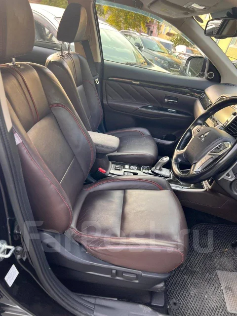 Mitsubishi Outlander. 4wd, 2.0 (118��.�.), ������, 82 497����. �� ����