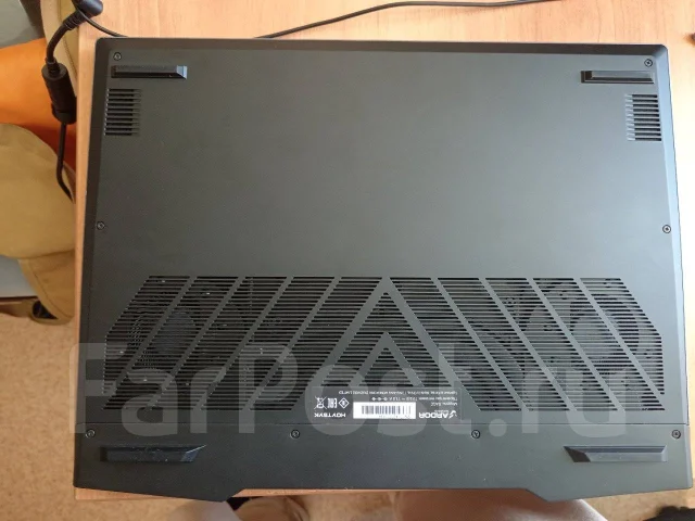 DNS. 16", ��� 16 ��, ���� 1 000���, WiFi: 1, Bluetooth: 1, ����������� �� 6��. ����