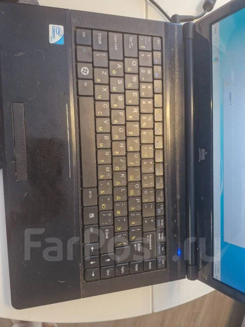 DNS. 15.6", 2����, ��� 2048 ��, ���� 120���, WiFi: 1, Bluetooth: 1, ����������� �� 1��. ����