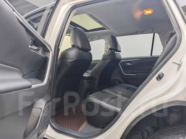 Toyota RAV4. �������, ��������, 2.0 (171��.�.), ������, 46 000����. ��, �/� ����