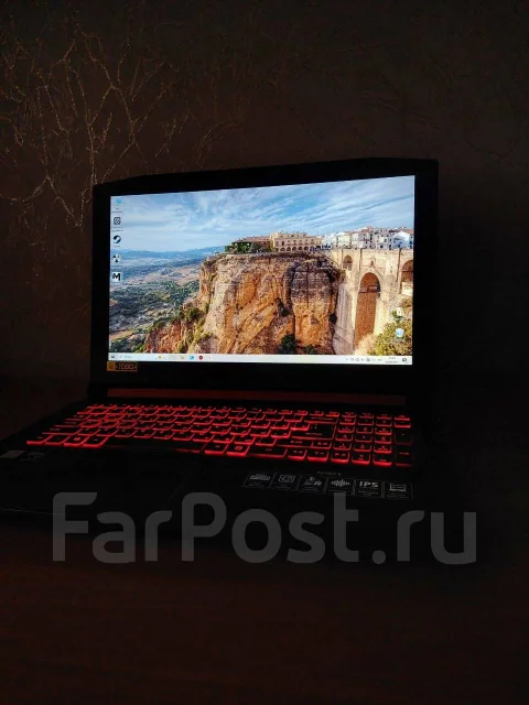 Acer Nitro 5 AN515-52. 15.6", 2,3����, ��� 8 ��, ���� 256���, WiFi: 1, Bluetooth: 1, ����������� �� 5��. ����