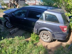 Opel Astra ����