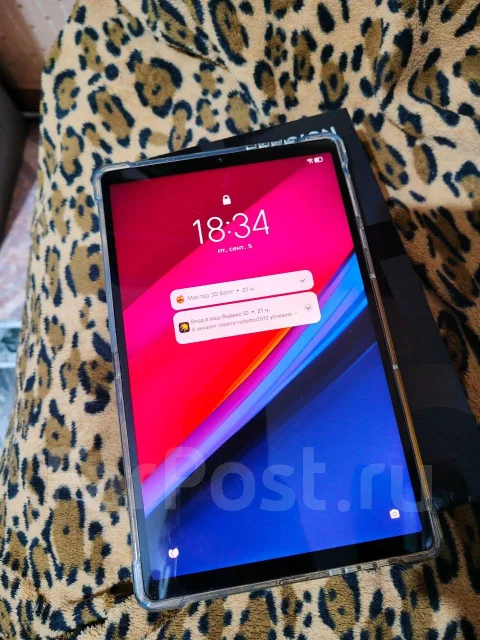 Lenovo Legion Y700. 8.8 ������, ������ 512 �� ����