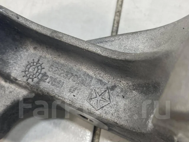��������� ��������� Jeep Cherokee KL [52123798AA] 52123798AA ����