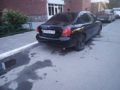 Hyundai Elantra ����
