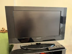 Samsung. LCD (��) ����