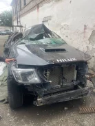 Toyota Hilux ����