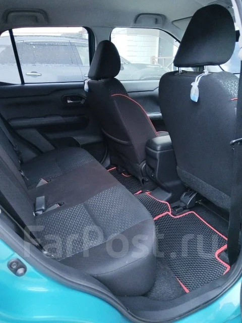 Toyota Raize. �������, 4wd, ������, 65 700����. �� ����