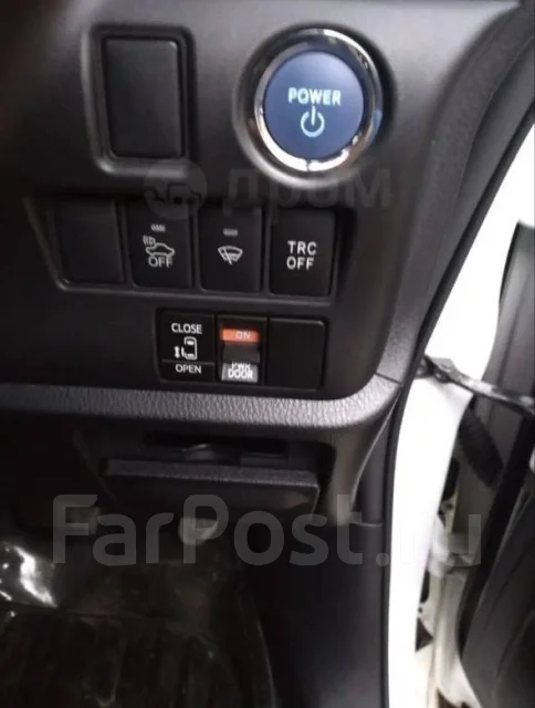 Toyota Esquire. ��������, ��������, 1.8 (99��.�.), ������, 161 300����. �� ����