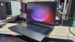 MSI Crosshair 17. 17.3", 4,5����, ��� 16 ��, ���� 1 000���, WiFi, Bluetooth, ����������� �� 3��. ����