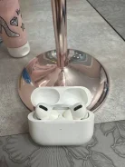 Apple AirPods ����