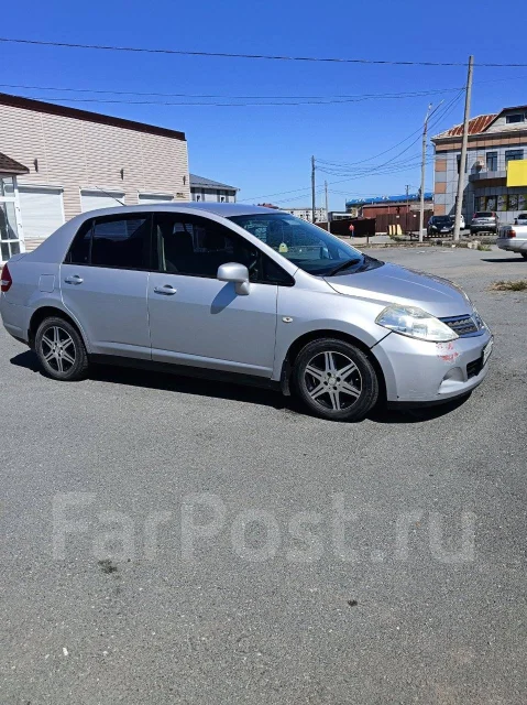 Nissan Tiida Latio. ��������, ��������, ������, 245����. �� ����