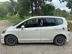 Honda Fit. ��������, ��������, 1.3 (86��.�.), ������, 369 717����. �� ����