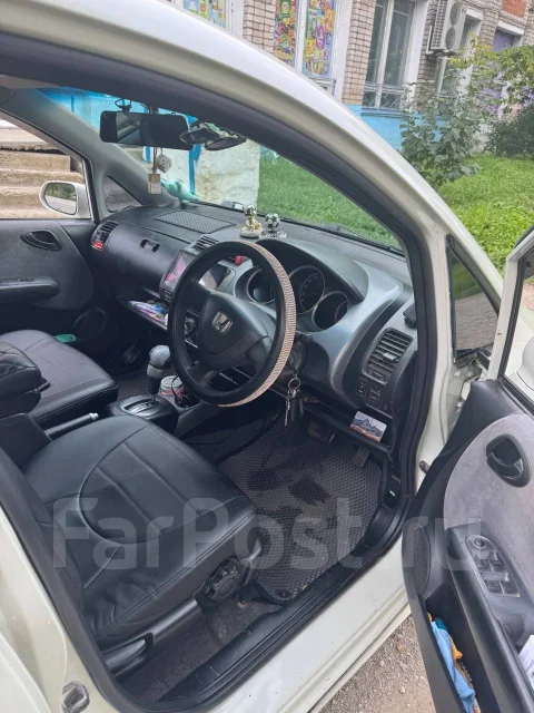 Honda Fit. ��������, ��������, 1.3 (86��.�.), ������, 369 717����. �� ����