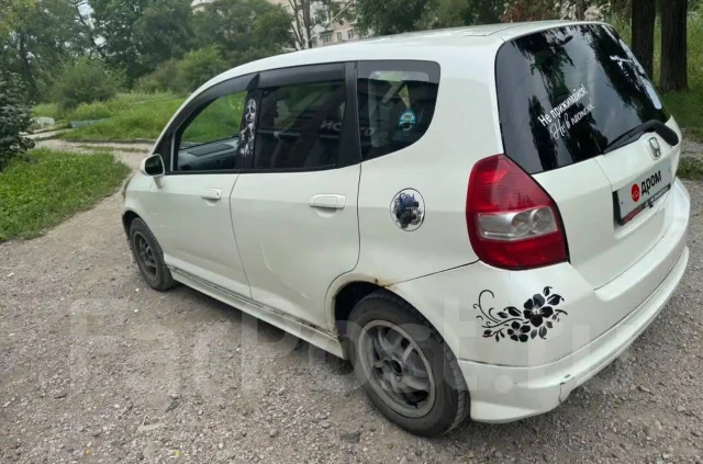 Honda Fit. ��������, ��������, 1.3 (86��.�.), ������, 369 717����. �� ����