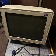 Samsung. 17", ���������� ��� (CRT) ����