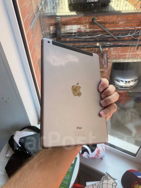 Apple iPad Air. ������ 64 �� ����