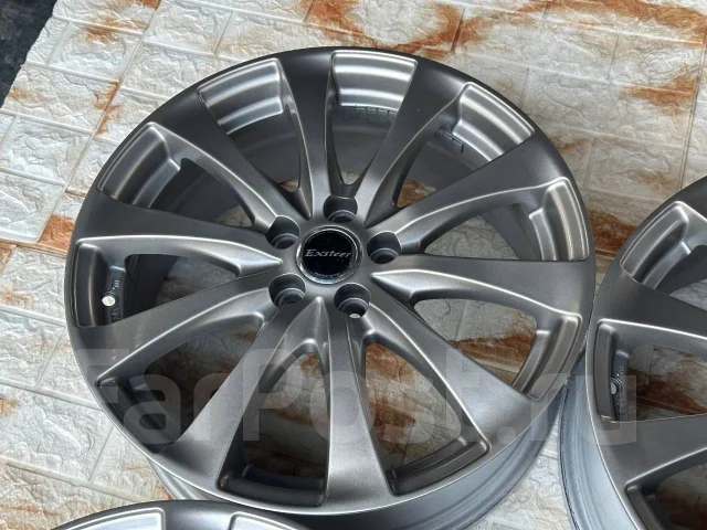 Hot Stuff Exsteer. 7.0x17", 5x100, ET50, �� 71,1���. ����