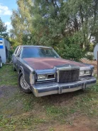 Lincoln Town Car ����