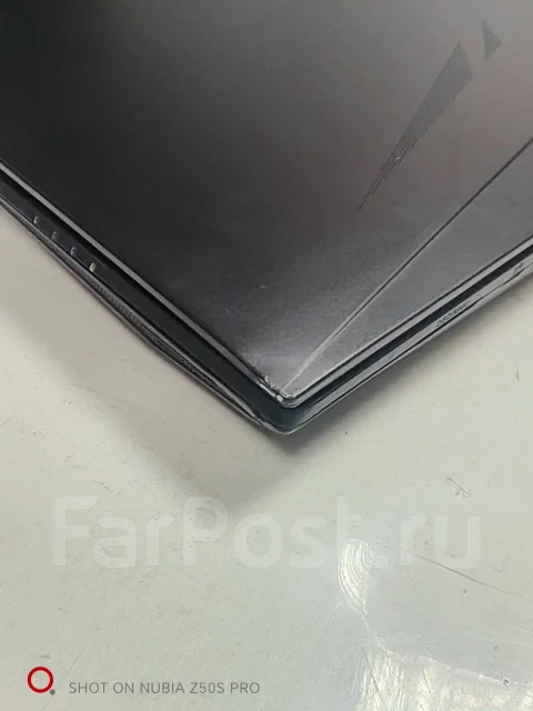 Hasee. 15.6", ��� 16 ��, ���� 512���, WiFi: 1, ����������� �� 3��. ����