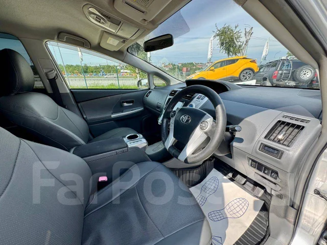 Toyota Prius a. �������, ��������, 1.8 (98��.�.), ������, 179 000����. �� ����