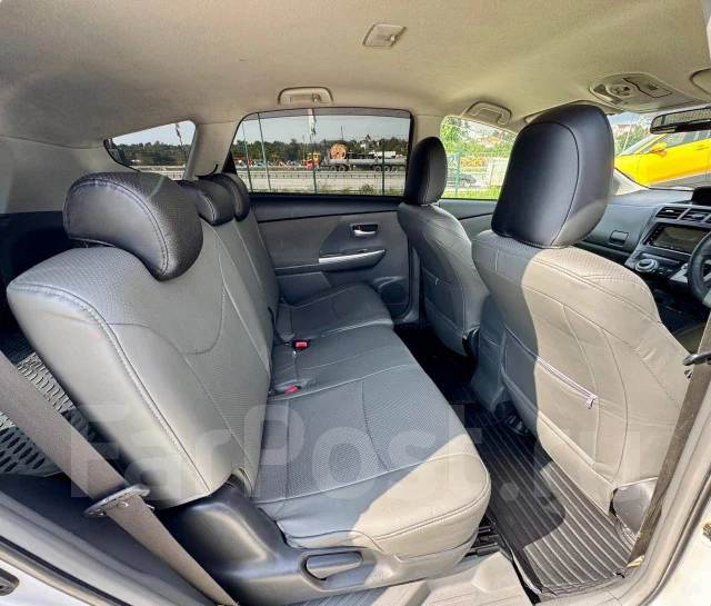 Toyota Prius a. �������, ��������, 1.8 (98��.�.), ������, 179 000����. �� ����