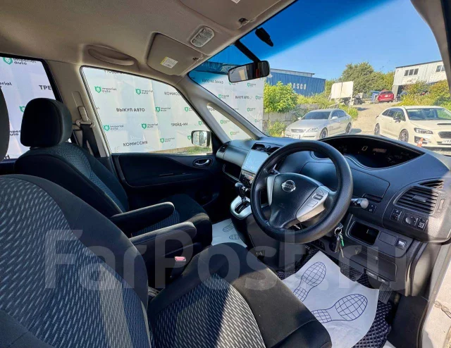 Nissan Serena. �������, ��������, 2.0 (147��.�.), ������, 180 000����. �� ����