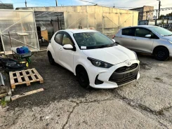 Toyota Yaris. KSP210, 1KRFE ����