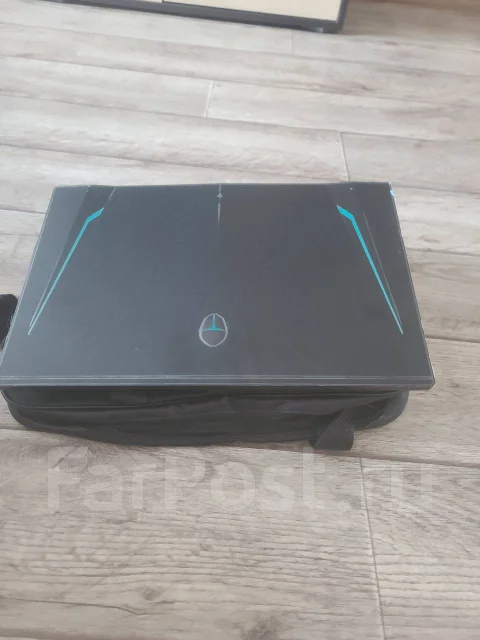 Thunderobot. 16.6", 4,3����, ��� 16 ��, ���� 512���, WiFi: 1, Bluetooth: 1, ����������� �� 2��. ����