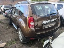 Renault Duster. F4R ����