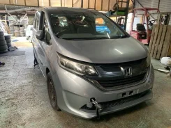 Honda Freed. GB5, L15 ����