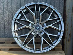 Vorsteiner. 8.0x18", 5x114.3, ET38, �� 73,1���. ����