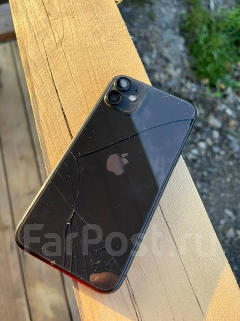 Apple iPhone 11. �/�, 256 ��, ������, 4G LTE, Dual-SIM, NFC ����