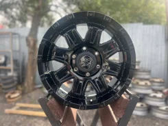 BADX Rock Kelly. 7.5x17", 6x139.7, ET25 ����
