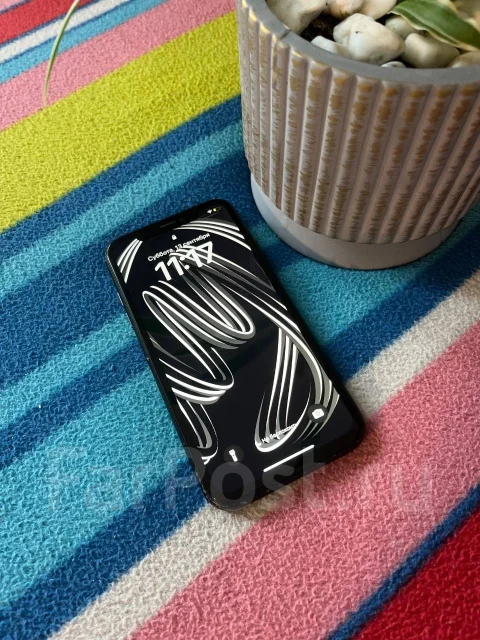 Apple iPhone Xr. �/�, 64 �� ����