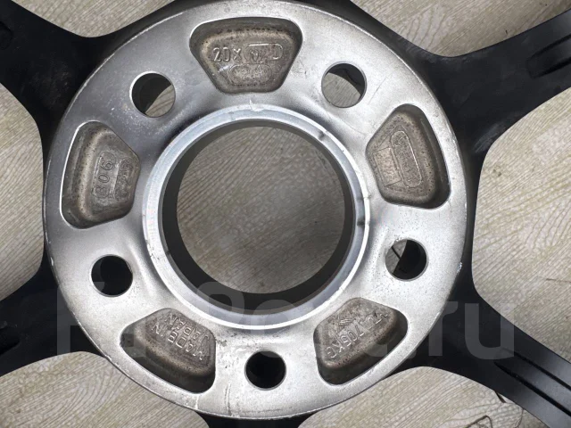 Advan Racing R6. 10.5x20", 5x114.3, ET24, �� 73���. ����