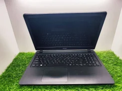 Acer Aspire ES1-533. 15.6", 2,5����, ��� 4 ��, ���� 500���, WiFi: 1, Bluetooth: 1, ����������� �� 1��. ����
