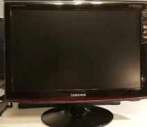 Samsung. 22", ���������� �� (LCD, LED, QLED) ����