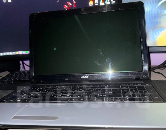 Acer. 15", 1,3����, ��� 4 ��, ���� 250���, WiFi: 1, Bluetooth: 1, ����������� �� 2��. ����