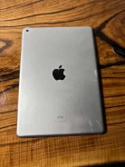Apple iPad. ������ 64 �� ����