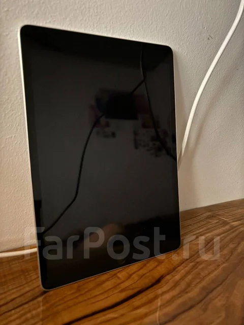 Apple iPad. ������ 64 �� ����