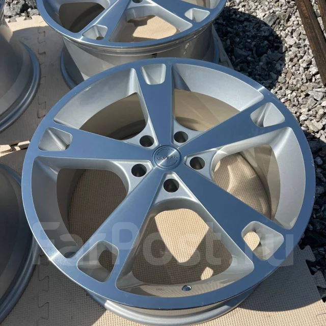 Fabulous Various. 8.0/9.0x19", 5x114.3, ET38/36, �� 73,1���. ����