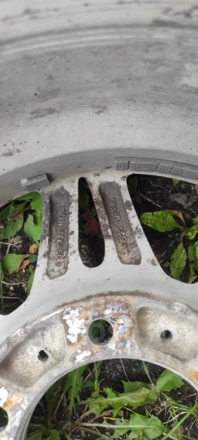 Bridgestone Liufeng. 7.0x15", 6x139.7, ET5 ����