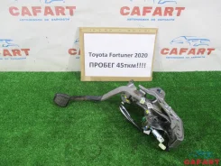 ������ ��������� Toyota Fortuner 2020 84520-42010 8452042010 ����