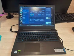 Lenovo IdeaPad L340. 15.6", 2,4����, ��� 32 ��, ���� 2 000���, WiFi: 1, Bluetooth: 1, ����������� �� 9��. ����